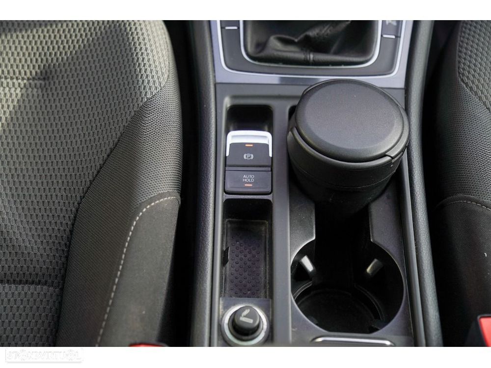 VW Golf Variant 1.6 TDi Confortline - 10