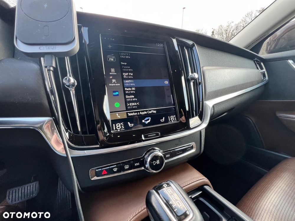 Volvo V90 Cross Country - 3