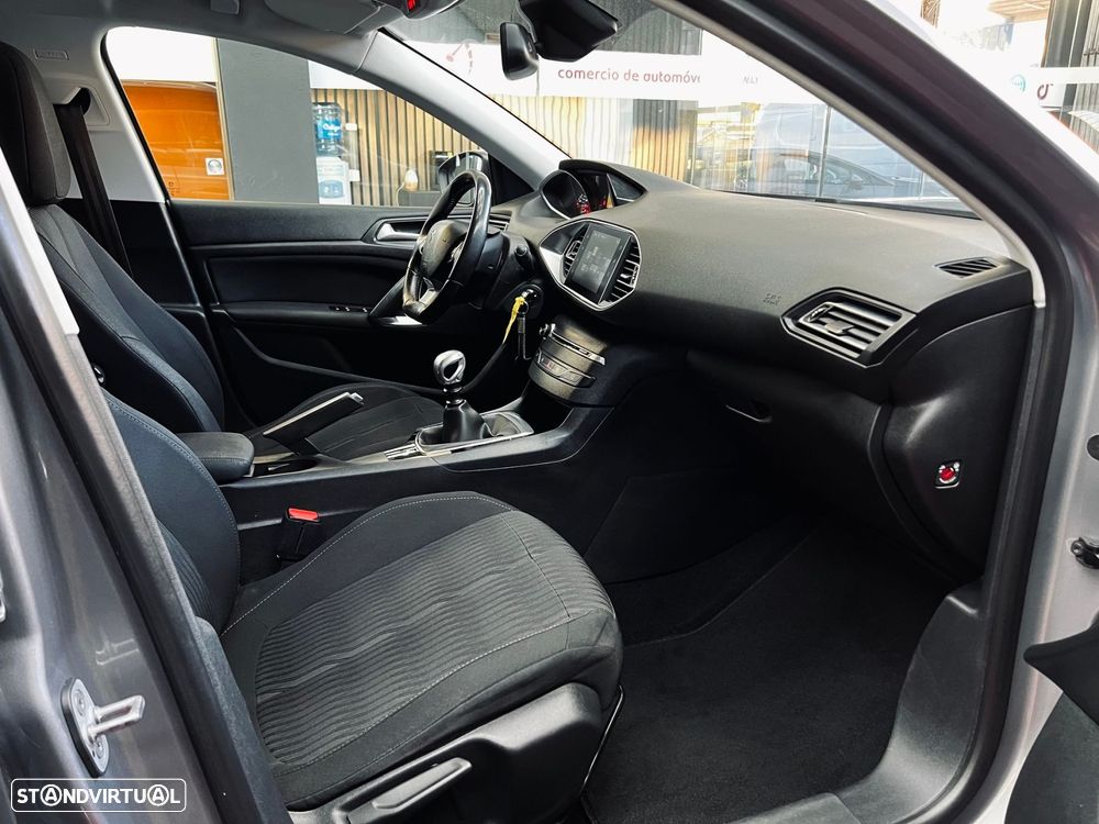 Peugeot 308 1.6 BlueHDi Style - 10