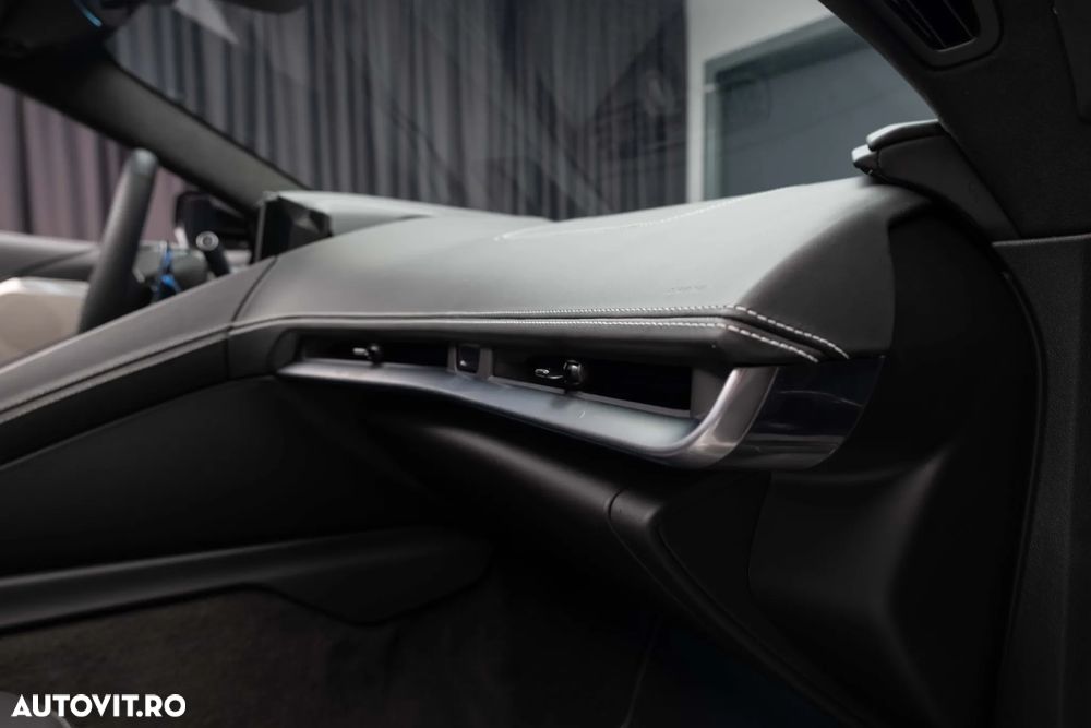 Chevrolet Corvette Stingray 3LT 6.2 V8 Automatik - 36