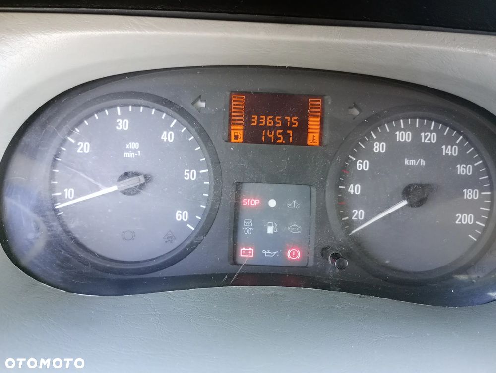Opel Vivaro L1H1 2.7t - 8