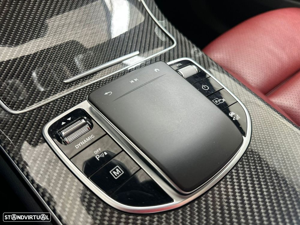 Mercedes-Benz GLC 300 - 21