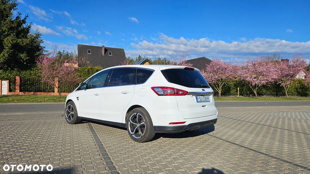 Ford S-Max ver-2-0-tdci-titanium - 3