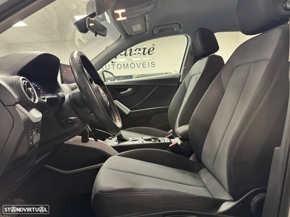 Audi Q2 30 TDI Design S tronic - 30