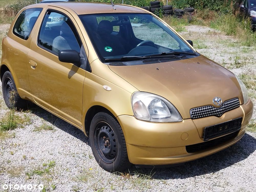 Toyota Yaris - 1