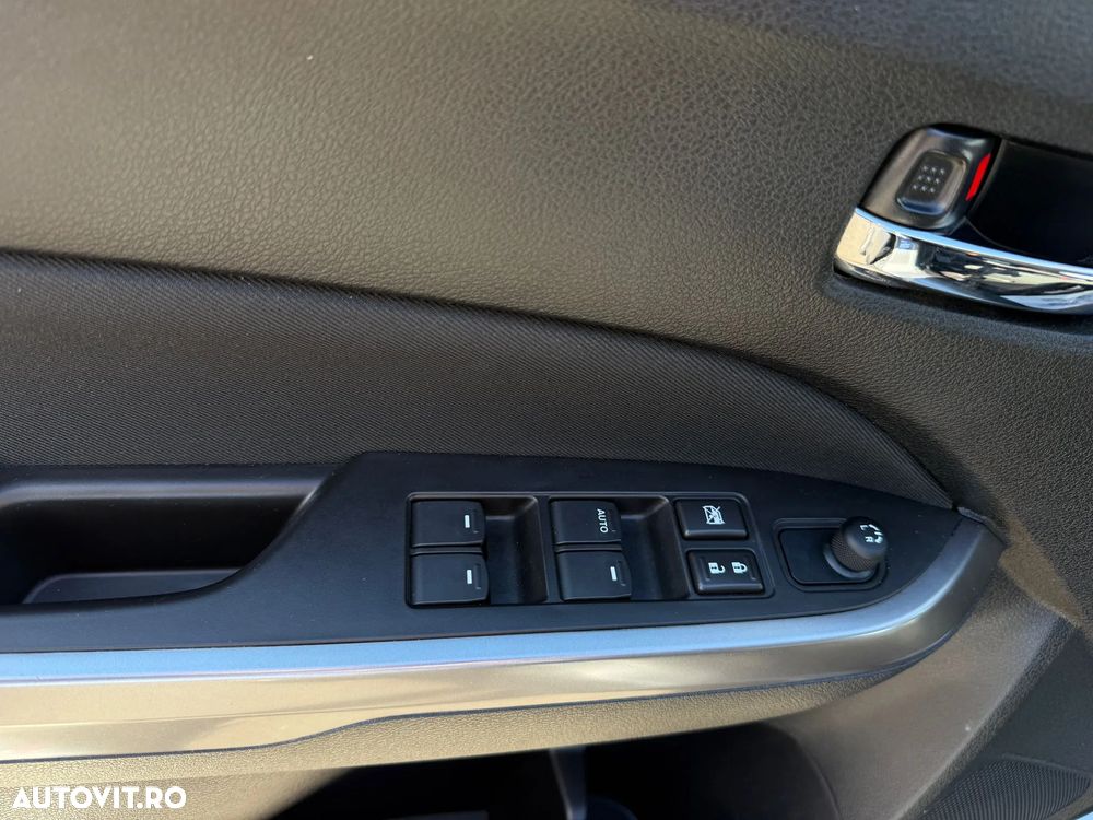 Suzuki Vitara 1.4 Boosterjet MHEV Passion - 14