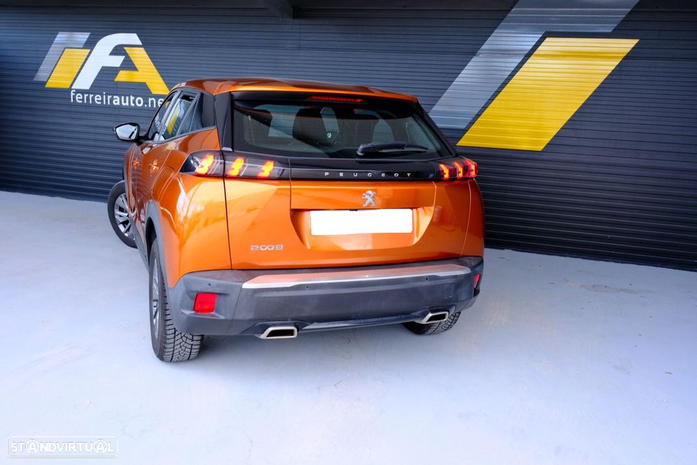 Peugeot 2008 1.2 PureTech Active Pack EAT8 - 6