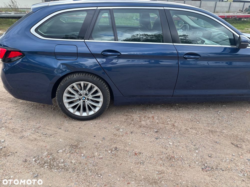 BMW Seria 5 530d xDrive - 8
