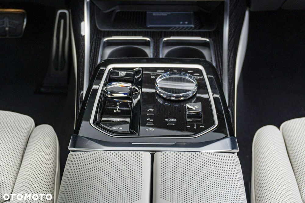 BMW Seria 7 - 9