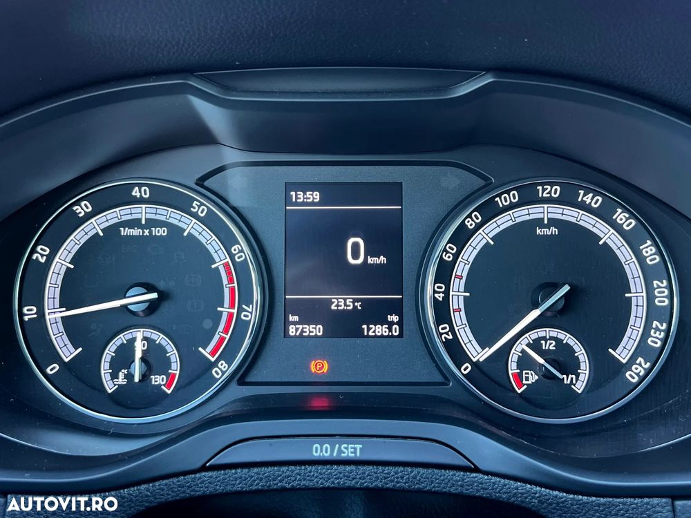 Skoda Karoq 1.5 TSI Selection - 17