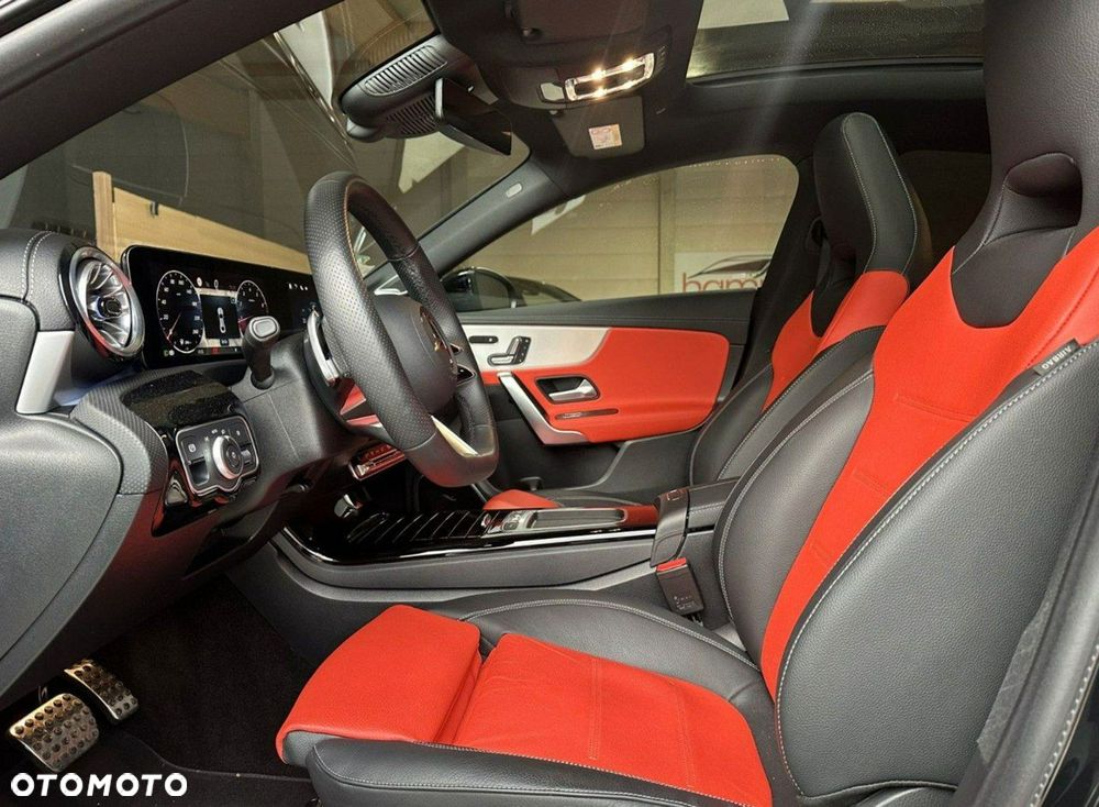 Mercedes-Benz CLA 220 d 4-Matic AMG Line 8G-DCT - 11