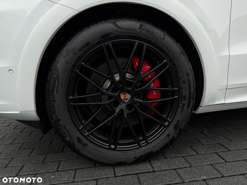 Porsche Cayenne - 15