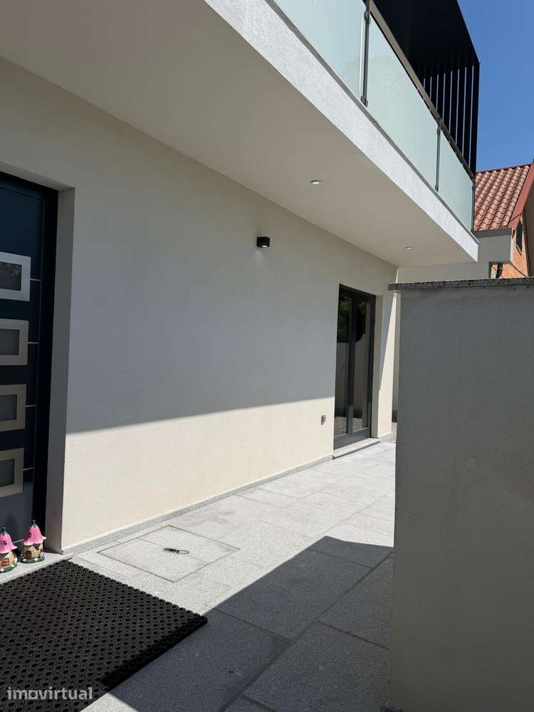 Moradia T4 Nova em Lavra com Jardim, Piscina - Grande imagem: 5/48