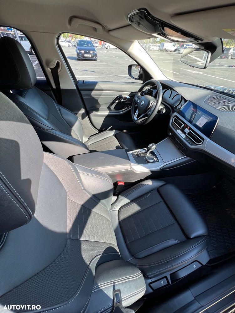 BMW Seria 3 320i AT - 11