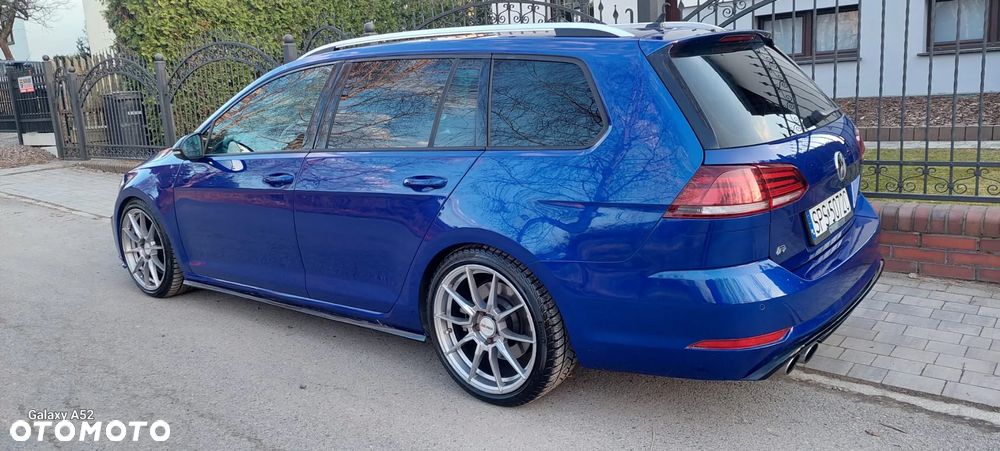 Volkswagen Golf - 2