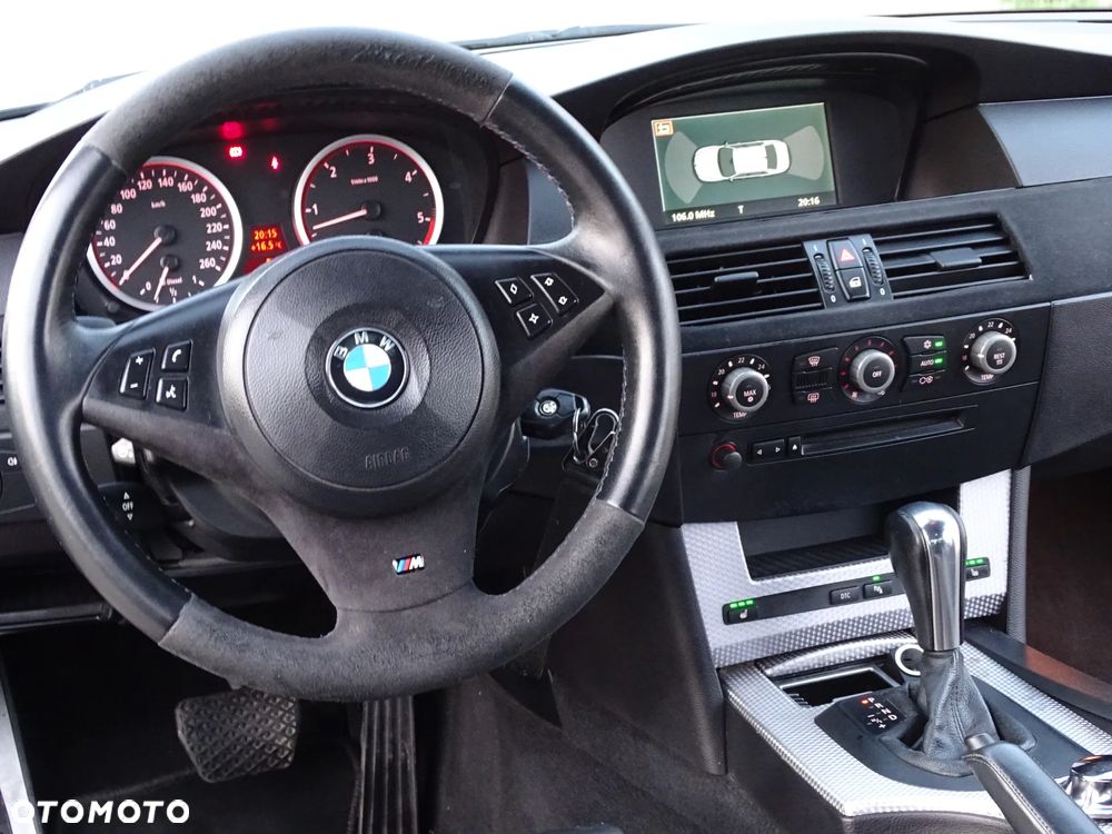 BMW Seria 5 535d - 32