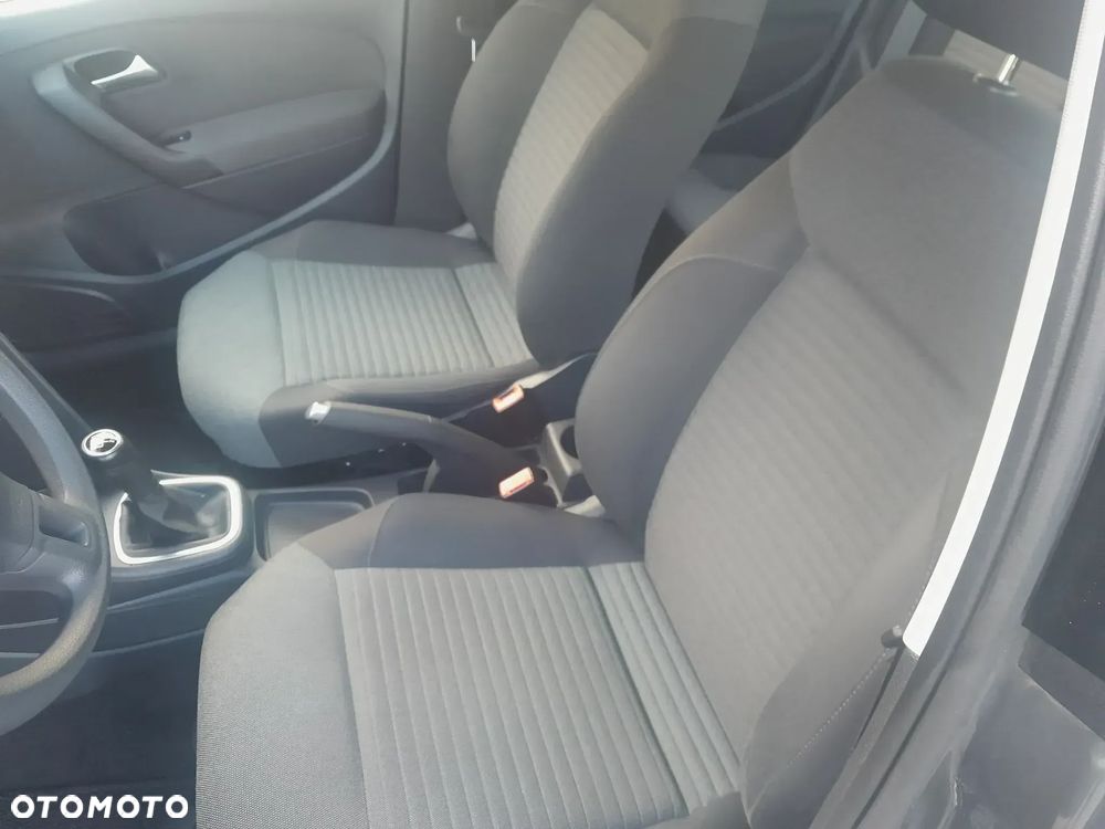 Volkswagen Polo - 12