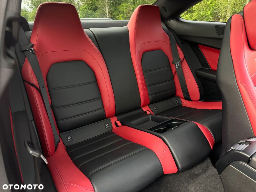 Mercedes-Benz Klasa C 63 AMG - 13