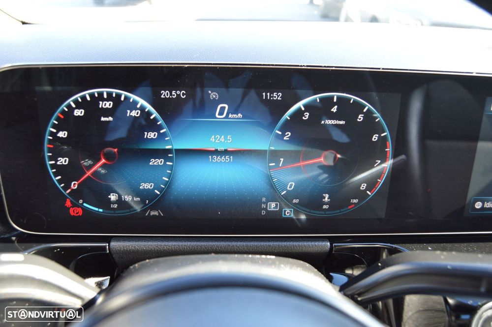 Mercedes-Benz GLA 180 - 27