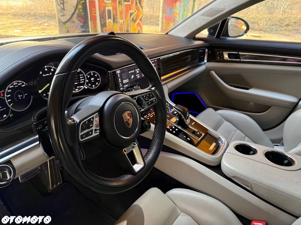 Porsche Panamera Turbo S E-Hybrid GPF - 29