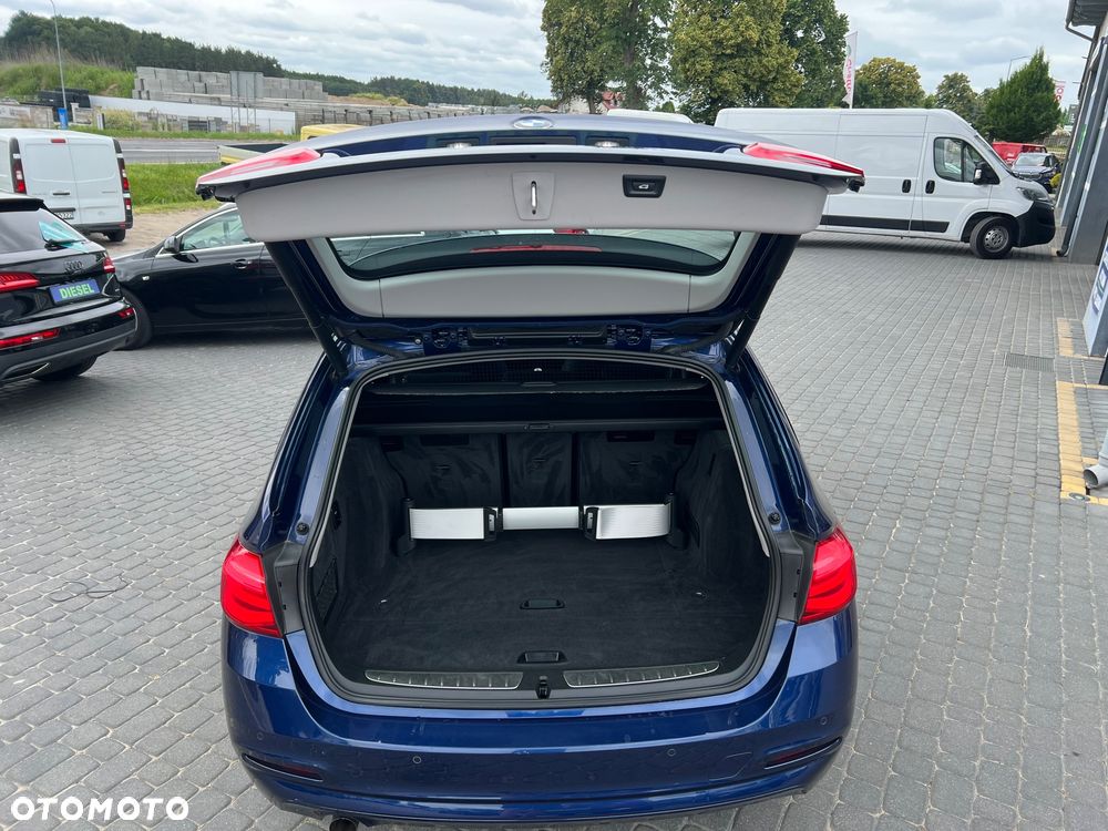 BMW Seria 3 318i Edition Luxury Line Purity - 22