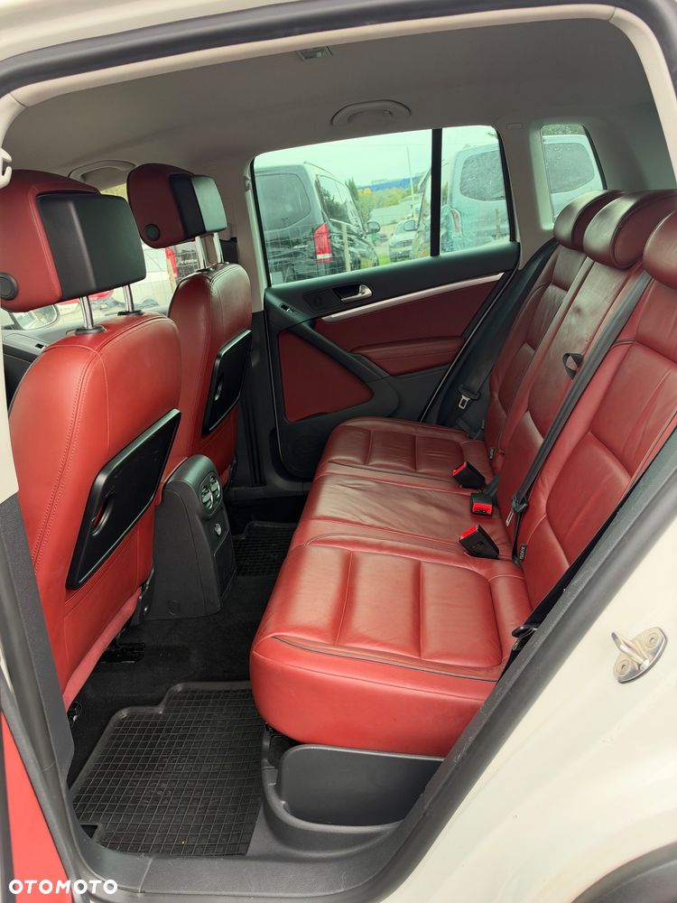 Volkswagen Tiguan - 13