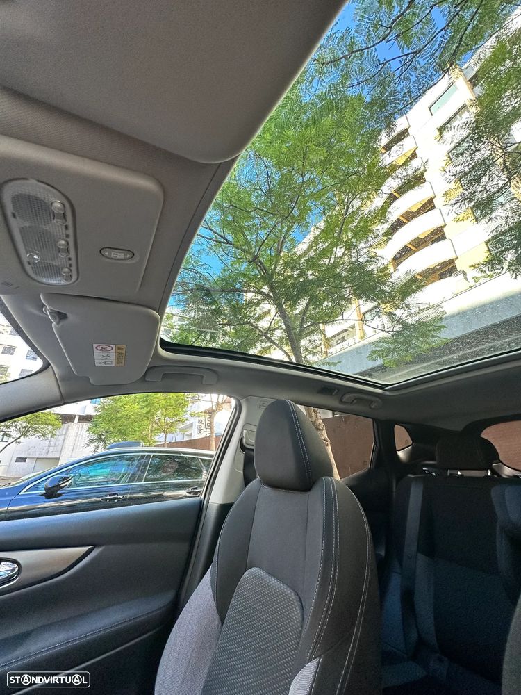 Nissan Qashqai 1.2 DIG-T Xtronic N-Connecta - 2