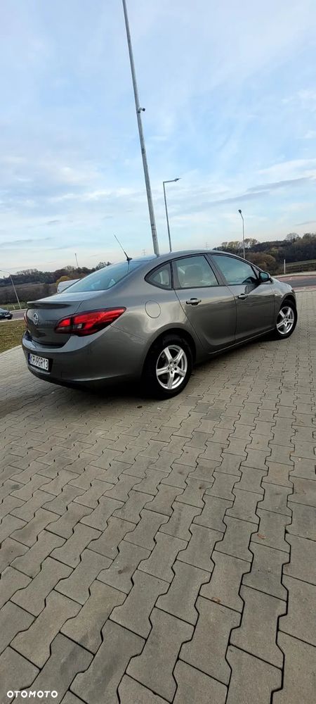 Opel Astra IV 1.6 Energy EU6 - 6