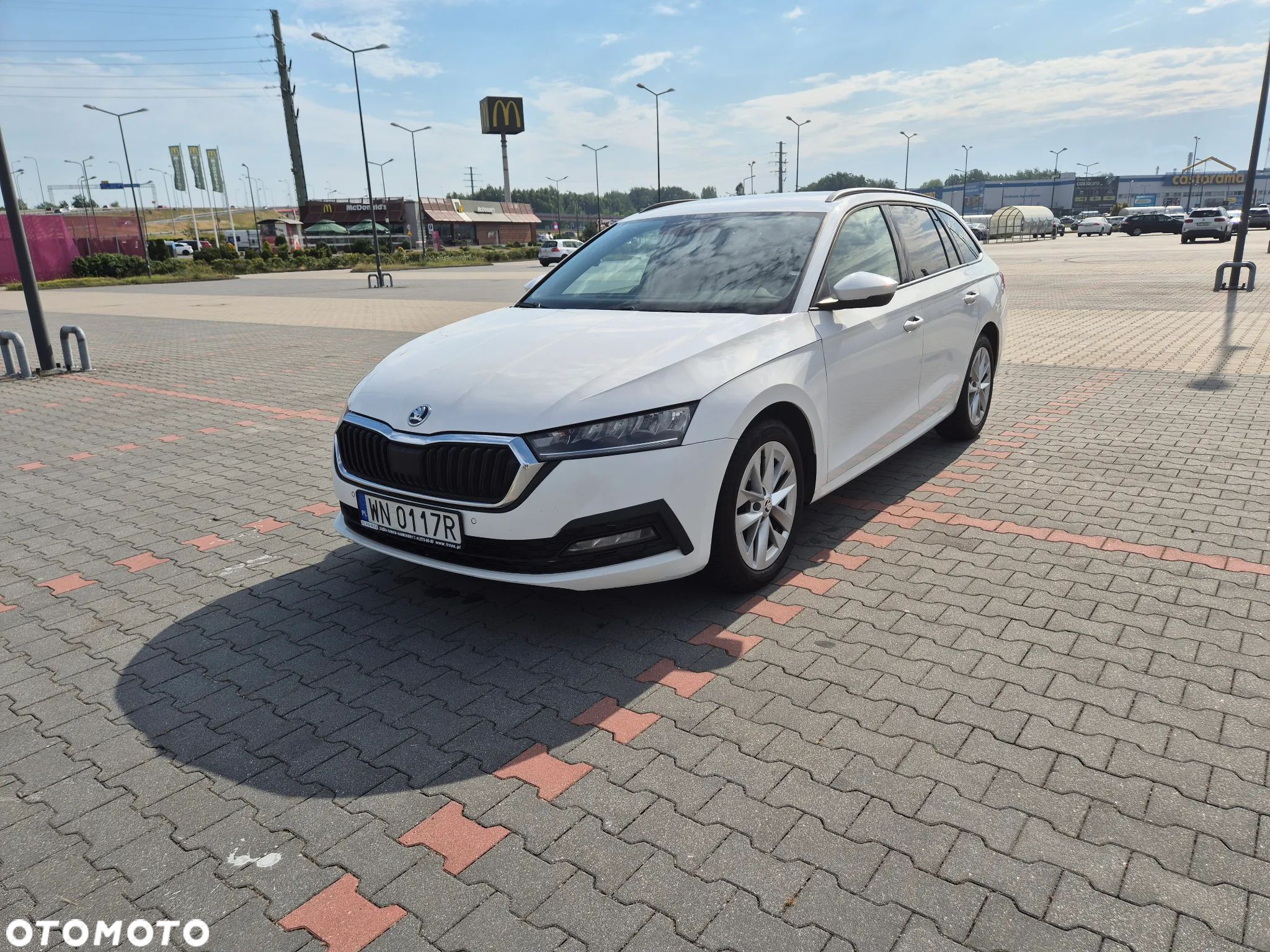 Skoda Octavia 2.0 TDI Ambition DSG - 1