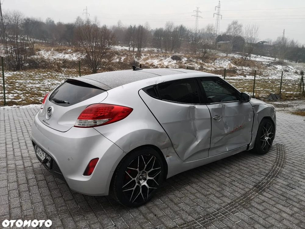 Hyundai Veloster 1.6 GDI Premium - 11