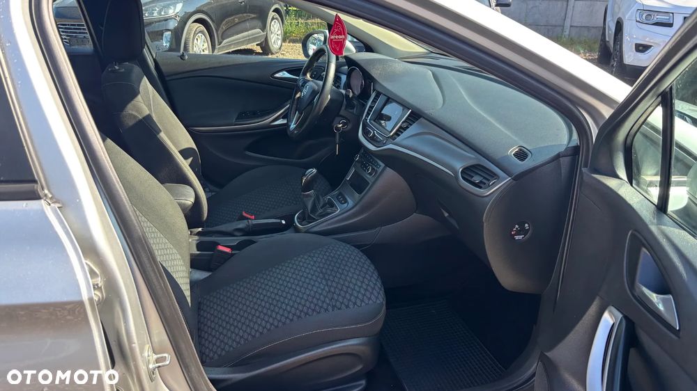 Opel Astra 1.2 Turbo Edition - 21