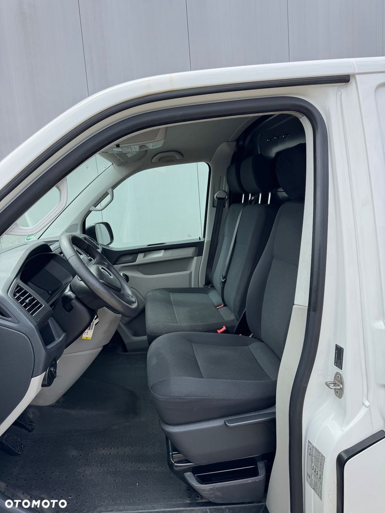 Volkswagen TRANSPORTER T6 - 16