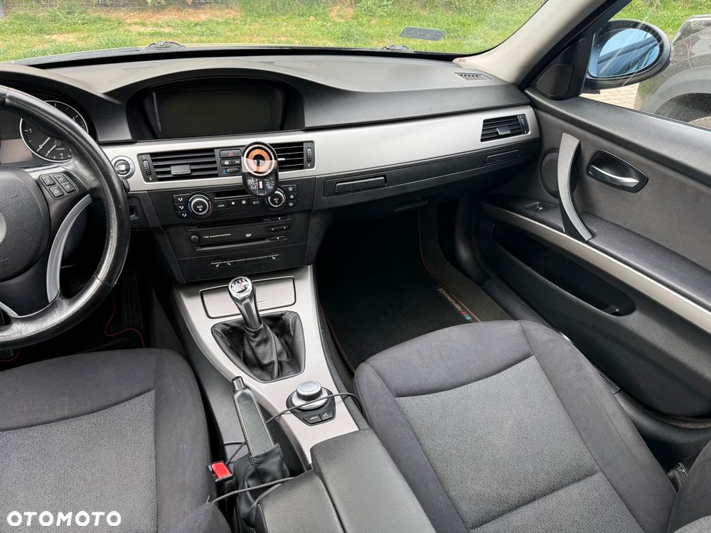 BMW Seria 3 320d - 18