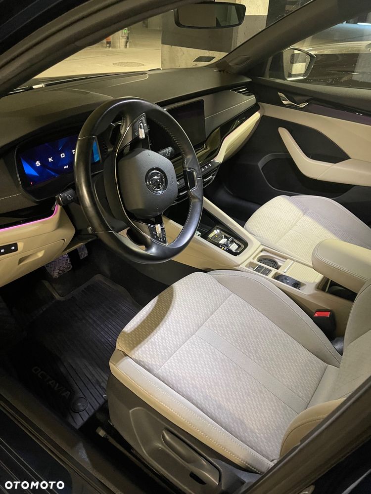 Skoda Octavia 2.0 TDI SCR Style DSG - 11