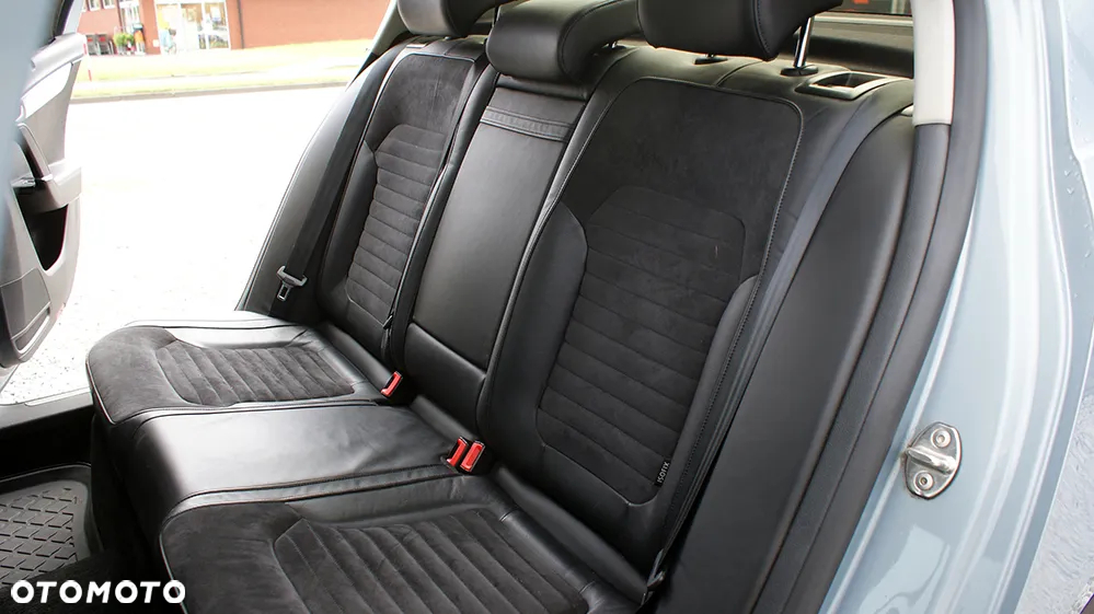 Volkswagen Passat 2.0 TDI Highline DSG - 18