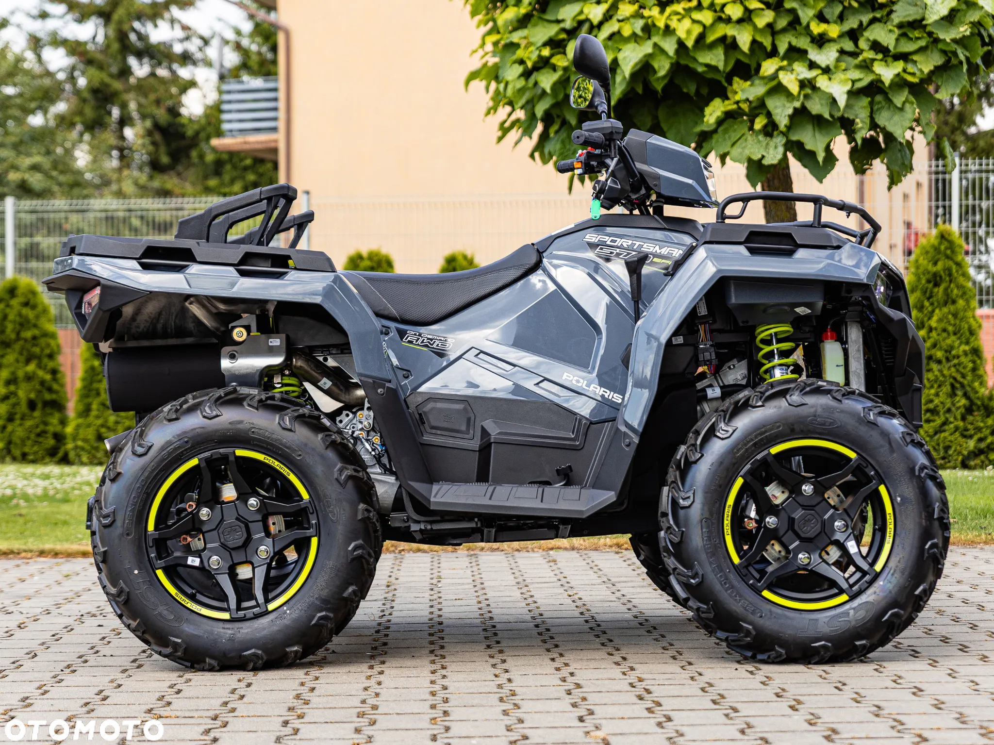 Polaris Sportsman - 12