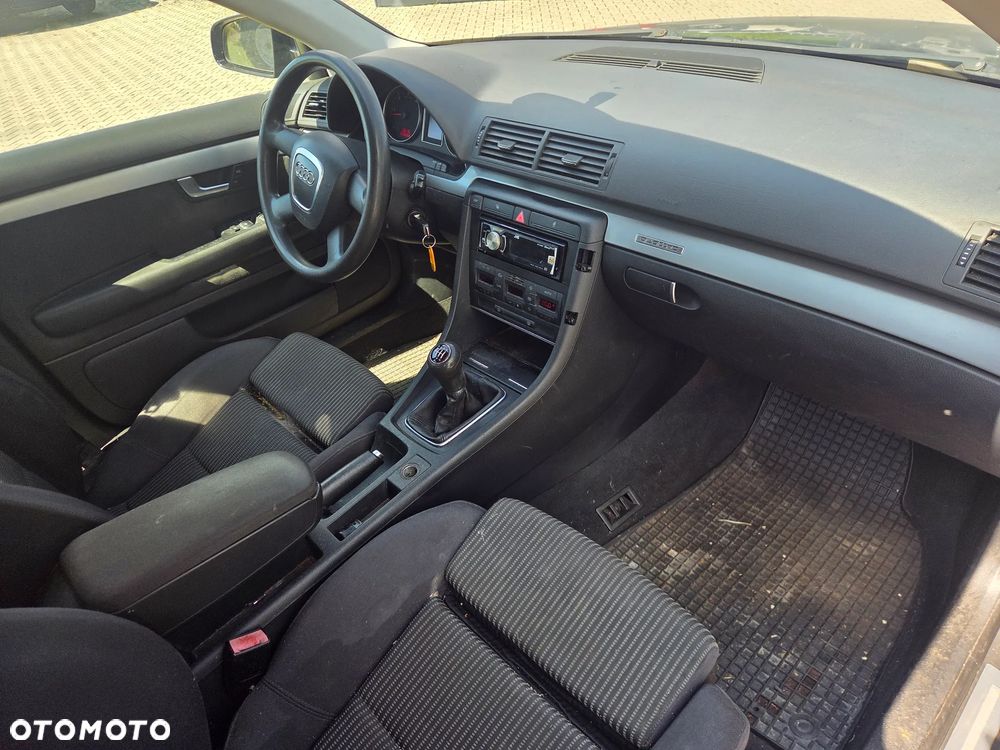 Audi A4 Avant - 6