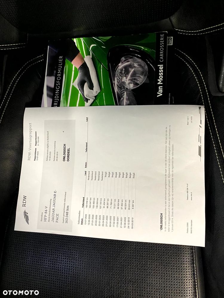 Jaguar E-Pace D150 AWD R-Dynamic HSE - 27