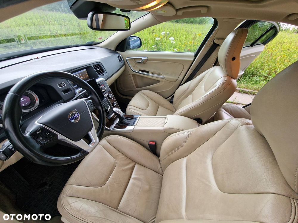 Volvo S60 2.5 T5 - 2