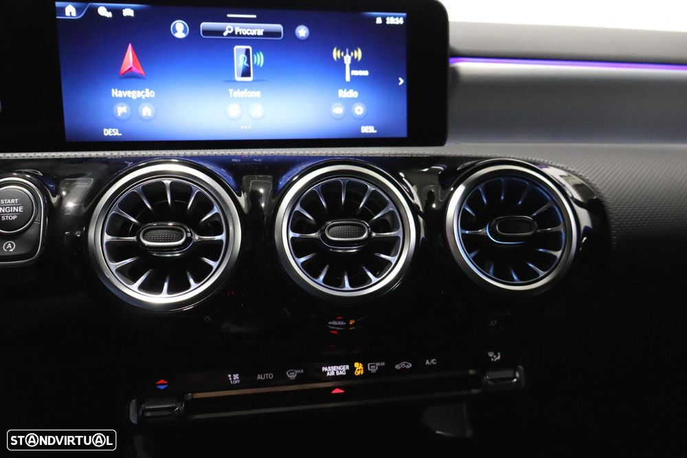 Mercedes-Benz A 180 d AMG Line Aut. - 30