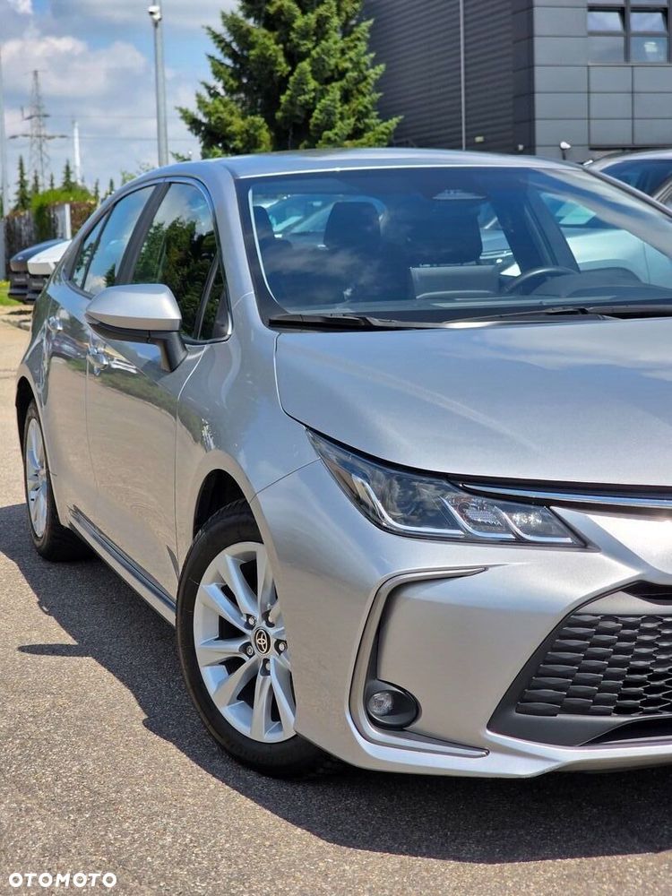 Toyota Corolla 1.8 Hybrid Comfort - 13