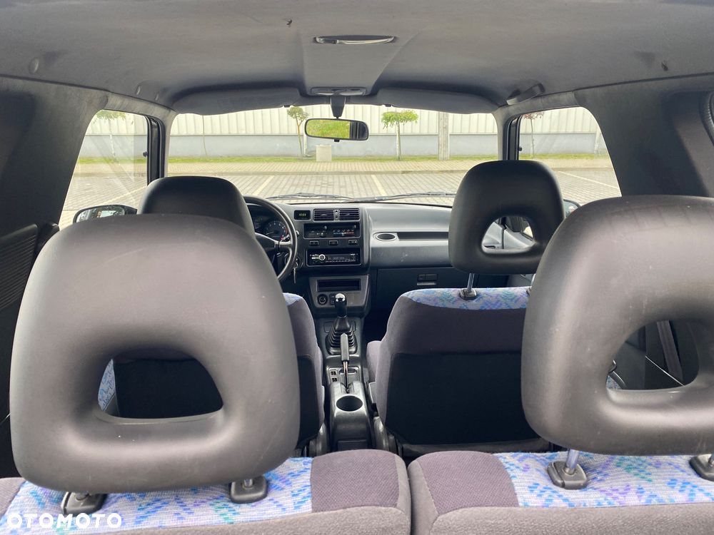 Toyota RAV4 - 28