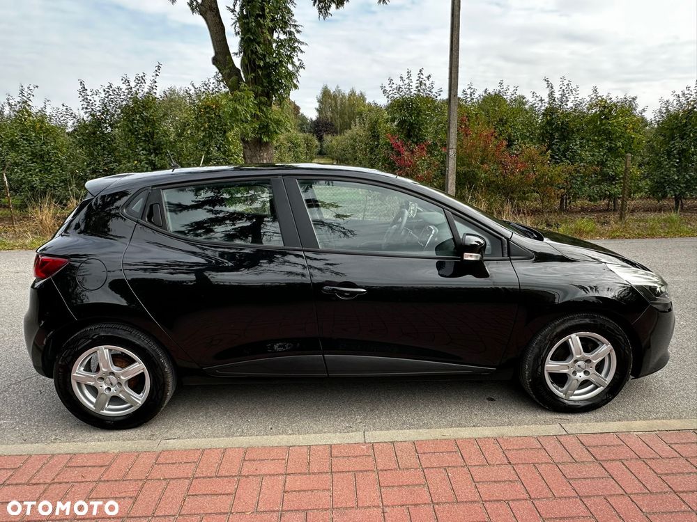 Renault Clio 1.2 16V 75 LIMITED - 7