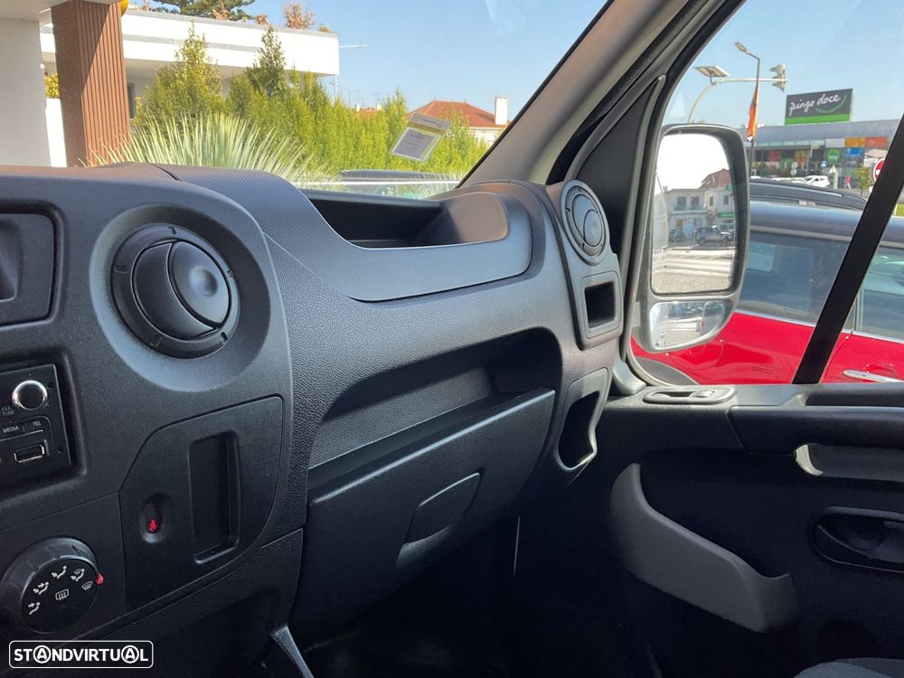 Renault Master 2.3 dCi L2H2 3.5T - 23