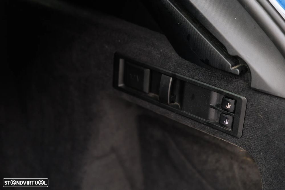 BMW 320 e Aut. M Sport - 28