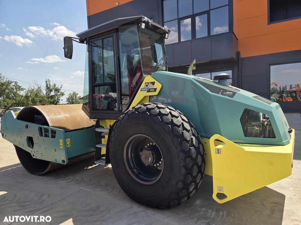Ammann ARS110, 14,7tone, 25ore-NEFOLOSIT, latime rola 2,1m, motor Deutz 135CP, Declaratie CE, produs in GERMANIA, garantie 1 an, Aer cond, Antifurt, lung 5,9m, FULL OPTION, posibilitate leasing 4 ani, PROMOTIE 84.900 EUR+Tva - 6
