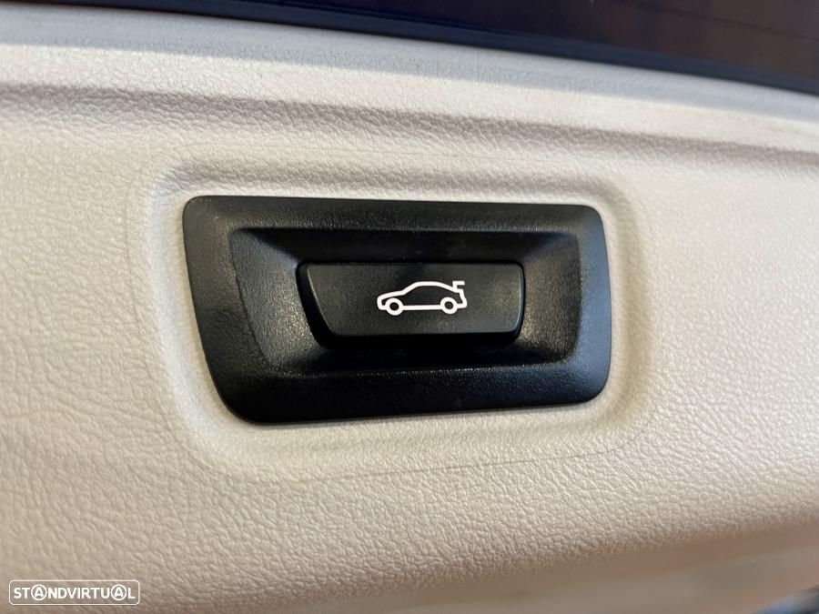 BMW 330 e Corporate Edition Auto - 37