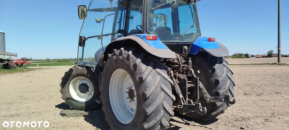 New Holland TM 140 - 13