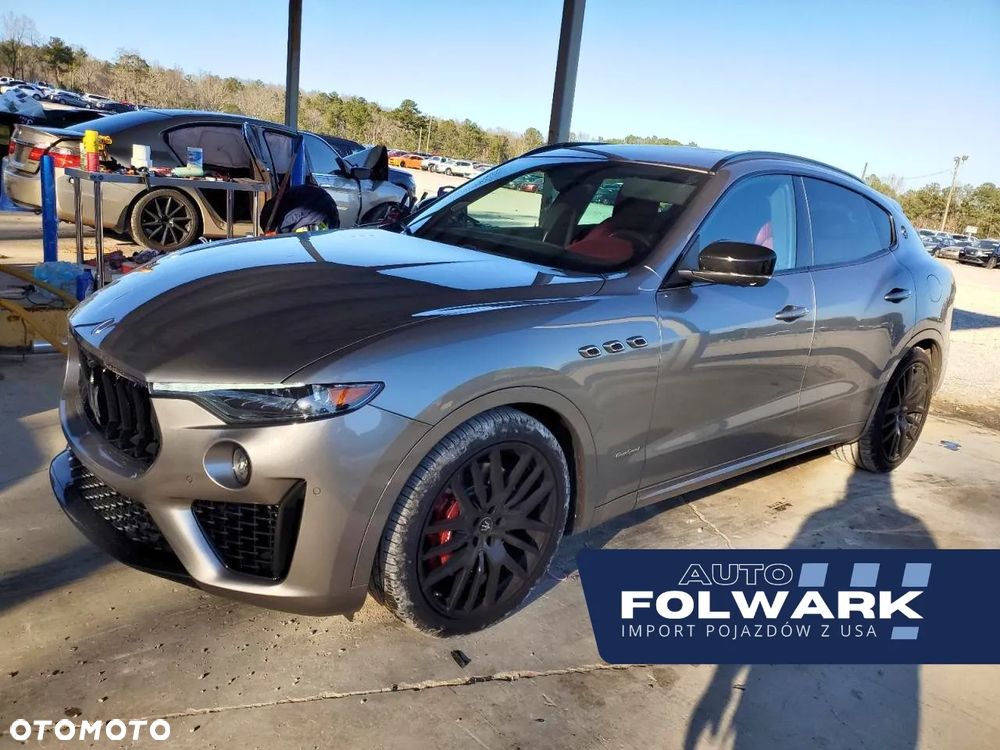 Maserati Levante S Q4 - 1