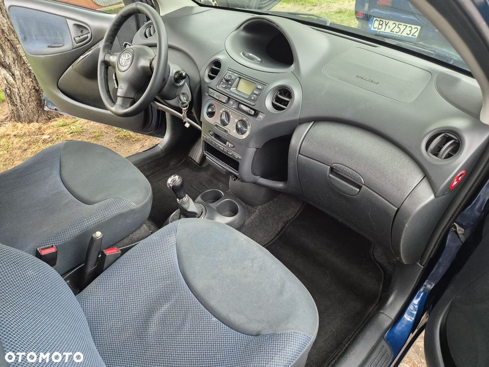 Toyota Yaris - 6